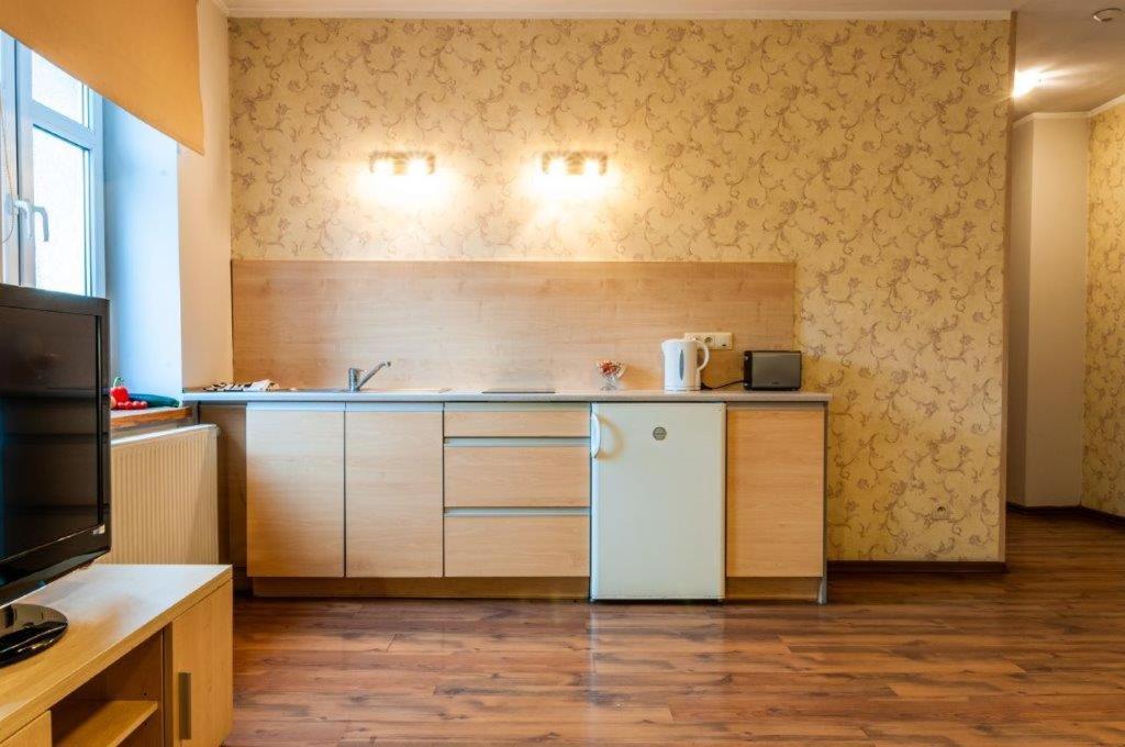 Home & Travel Łódź Extérieur photo